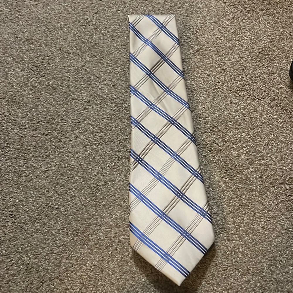 Bugatti White Tie with Blue & Gray